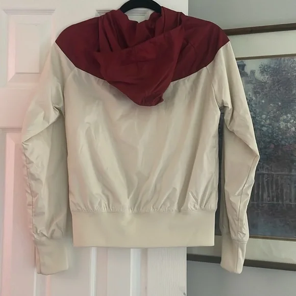 Red and white Nike zip up hooded jacket - Picture 3 of 4